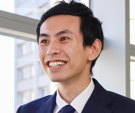 石間 大介